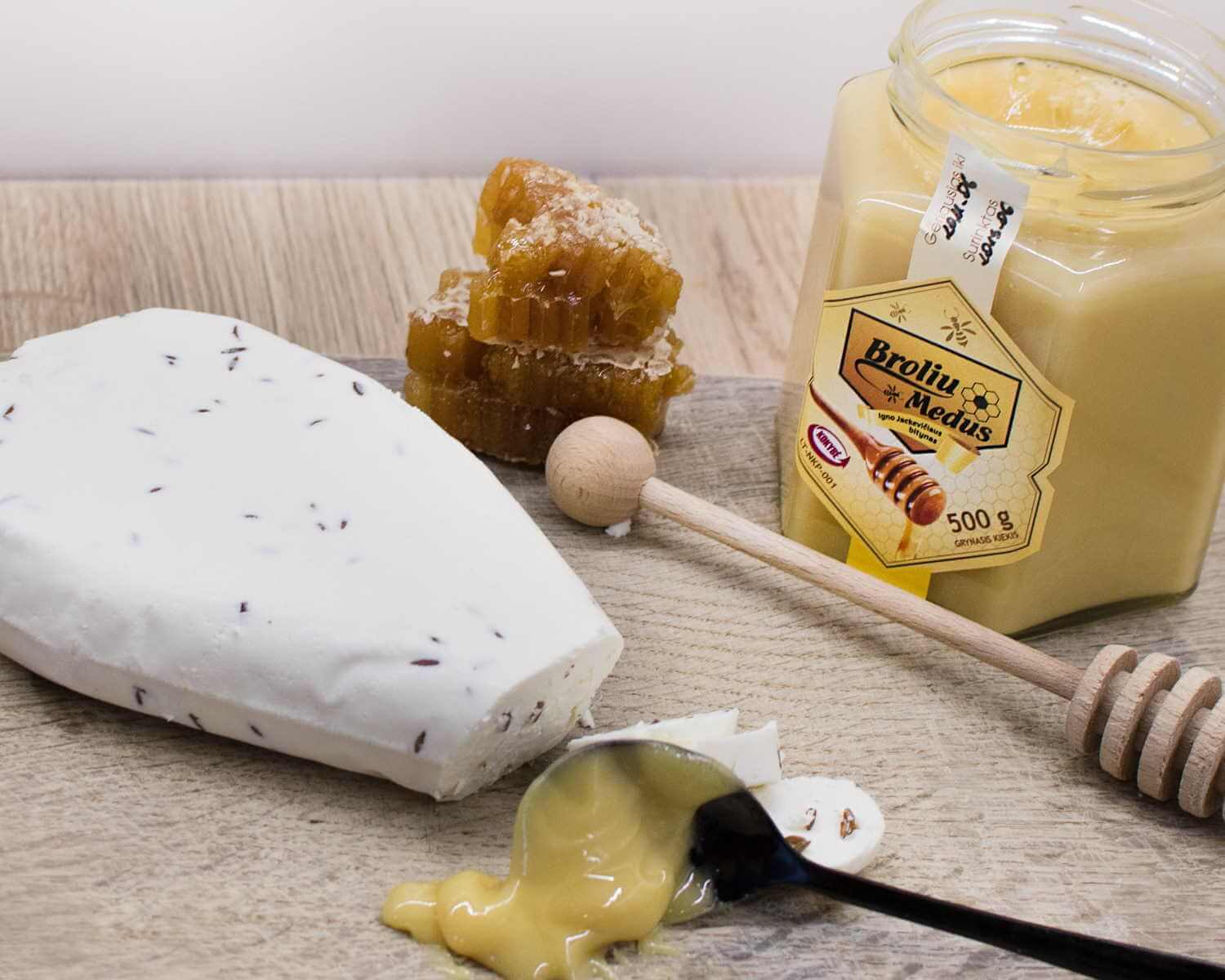 nutritional value of honey