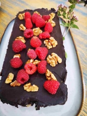 Unbaked flourless chocolate cake